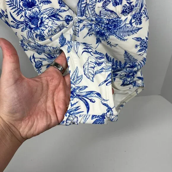 Kona Sol White with Blue Floral Toile Pattern Adjustable One Piece Swimsuit Sz L - Picture 3 of 9